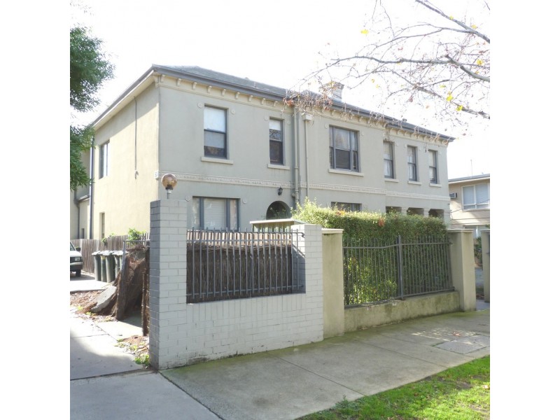 6/40 CHARNWOOD ROAD, St Kilda VIC 3182