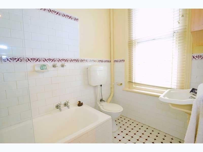 6/40 CHARNWOOD ROAD, St Kilda VIC 3182