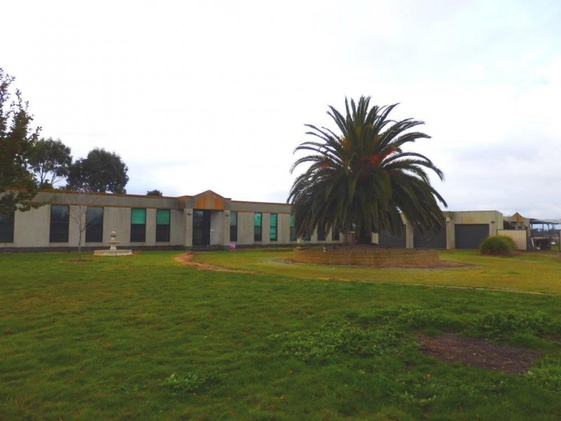 90 BOULD ROAD, Cardinia VIC 3978