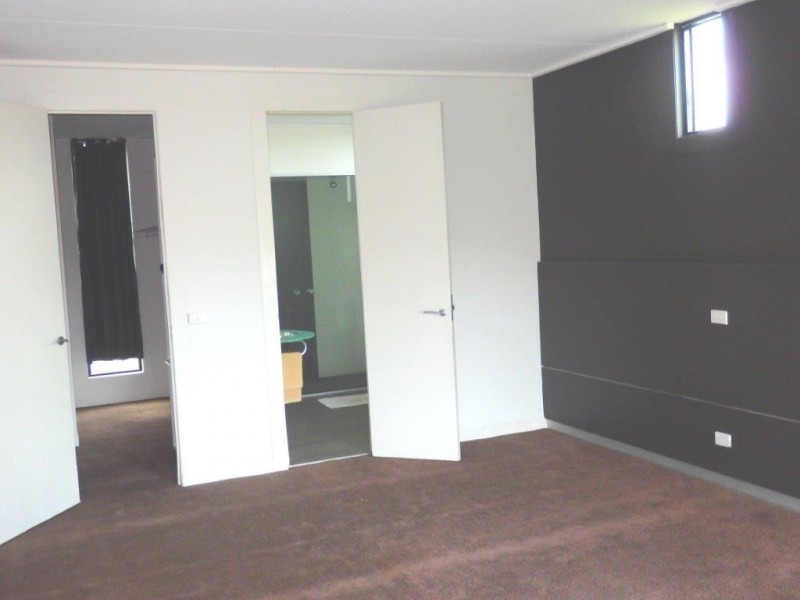 90 BOULD ROAD, Cardinia VIC 3978