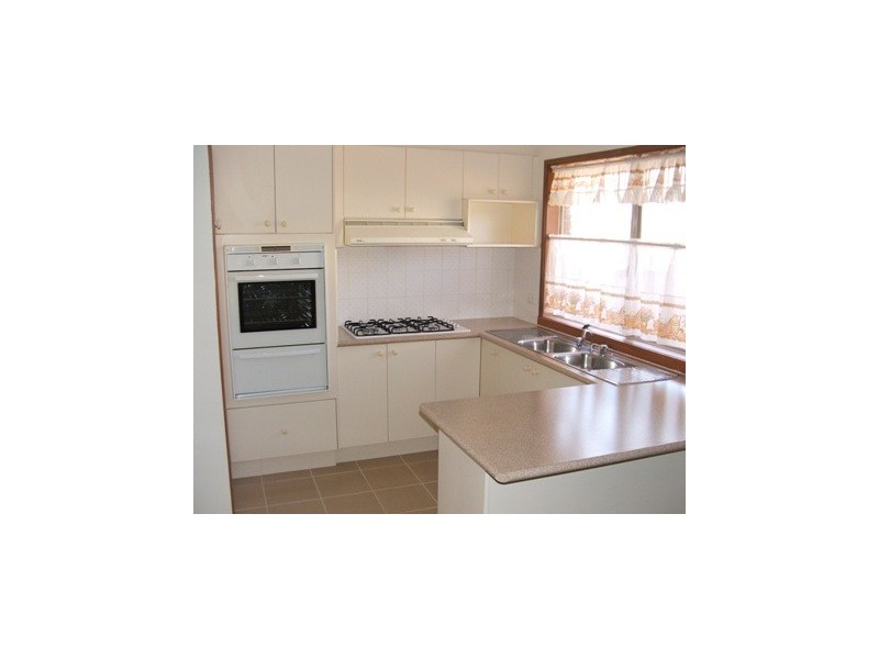 7 Simone Court, Hallam VIC 3803