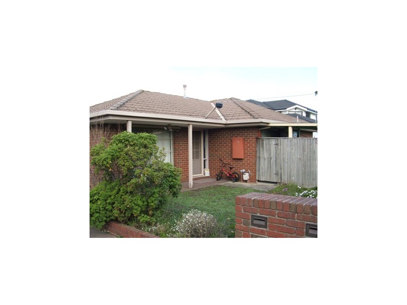 1/8 Mount View Avenue, Hallam VIC 3803