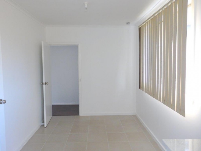 20 CORNWALL STREET, Hallam VIC 3803