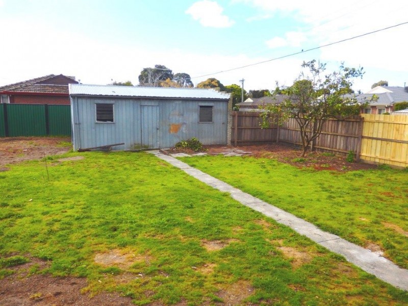 20 CORNWALL STREET, Hallam VIC 3803