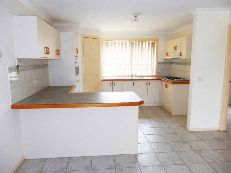 19 NITA CLOSE, Narre Warren VIC 3805