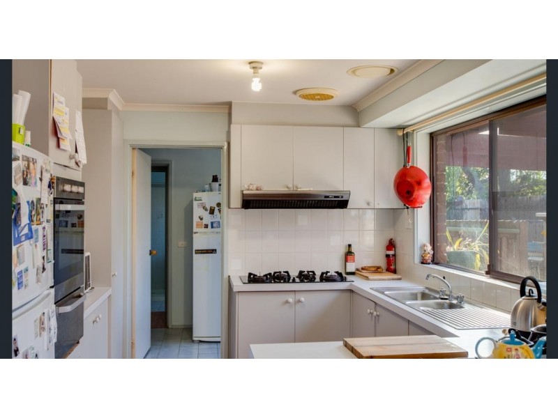 1 JASPER COURT, Hampton Park VIC 3976