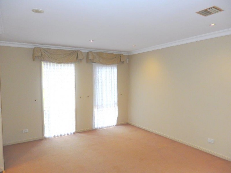 260 PRINCES HIGHWAY, Hallam VIC 3803