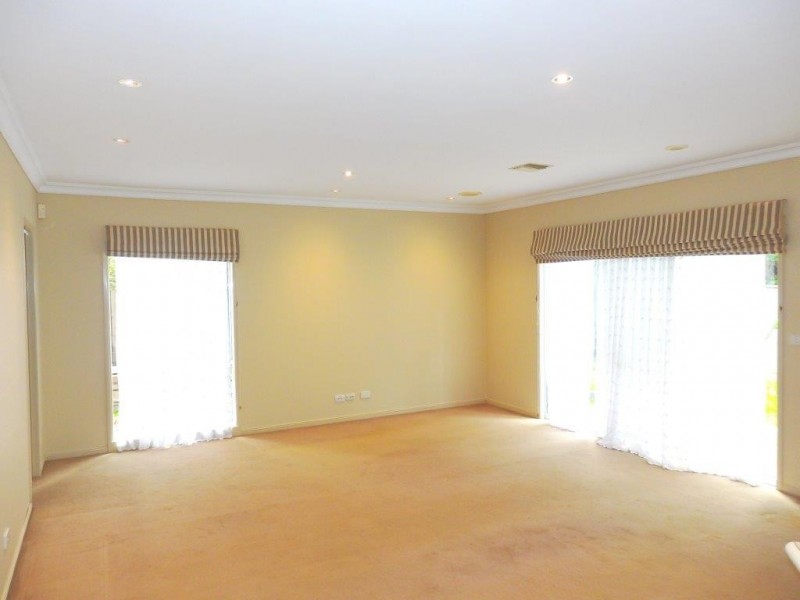 260 PRINCES HIGHWAY, Hallam VIC 3803