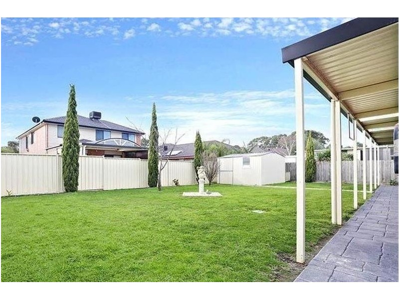 32 DURACK AVENUE, Lynbrook VIC 3975