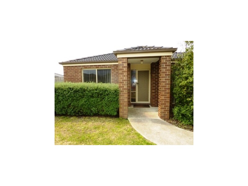 6 ORION AVENUE, Cranbourne VIC 3977