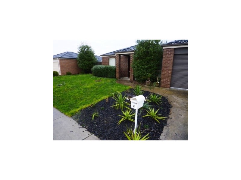 6 ORION AVENUE, Cranbourne VIC 3977