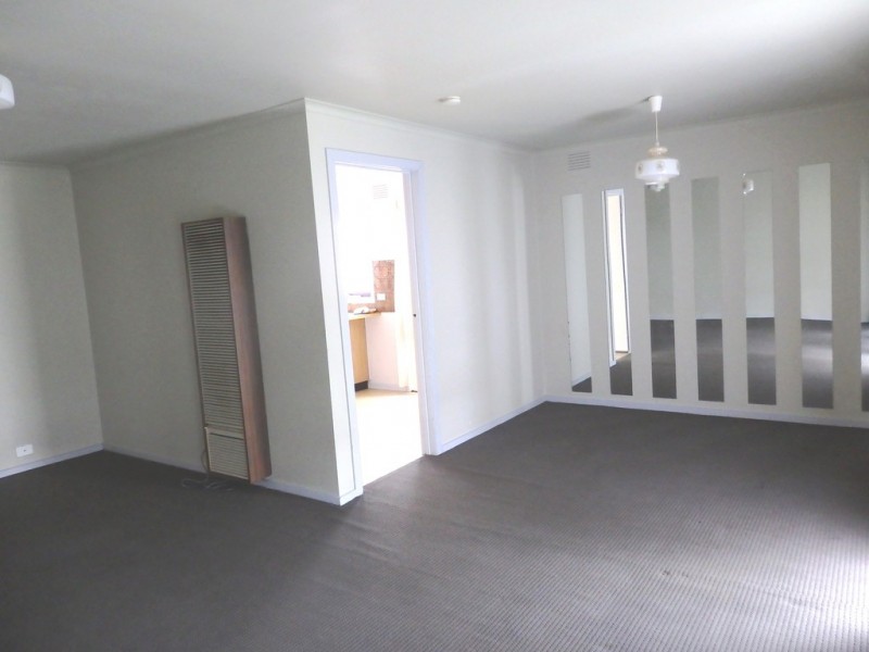 11 Manning Close, Hampton Park VIC 3976