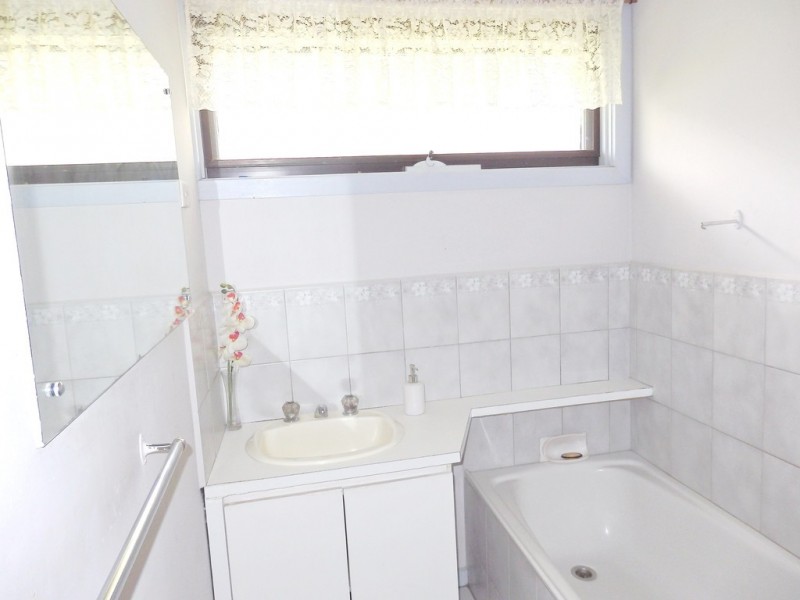 11 Manning Close, Hampton Park VIC 3976