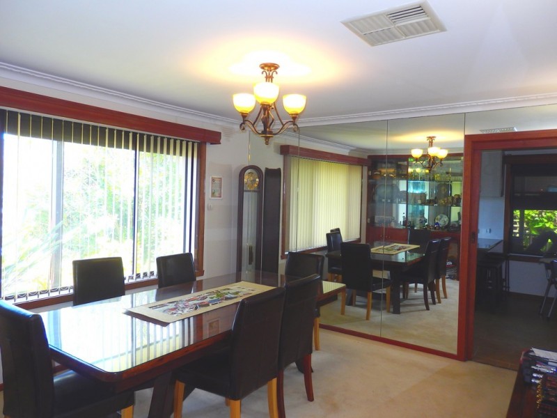 68 KAYS AVENUE, Hallam VIC 3803