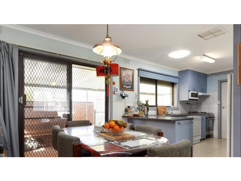 66 KAYS AVENUE, Hallam VIC 3803