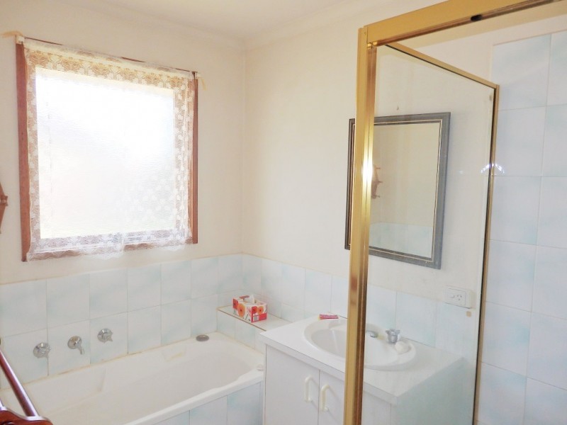 32 Glencairn Avenue, Hallam VIC 3803