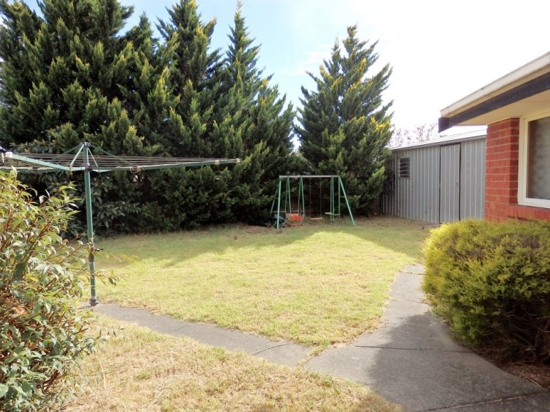 32 Glencairn Avenue, Hallam VIC 3803