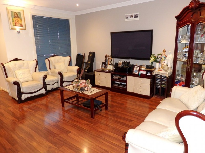 36 STRABANE WAY, Hampton Park VIC 3976