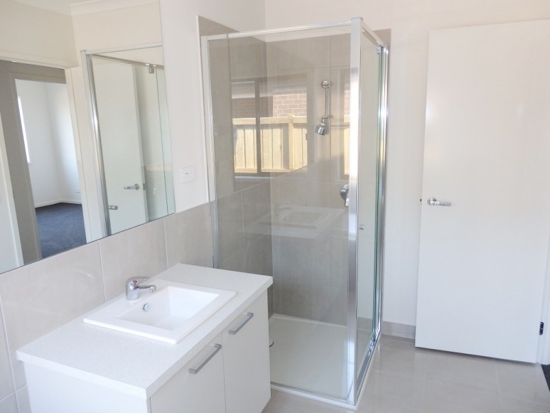 22 SWALLOWTAIL AVENUE, Clyde North VIC 3978