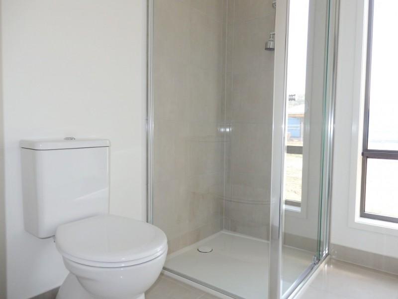 22 SWALLOWTAIL AVENUE, Clyde North VIC 3978