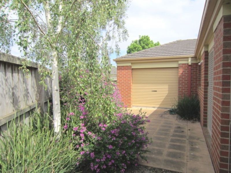 13 ASHCROFT CLOSE, Hallam VIC 3803