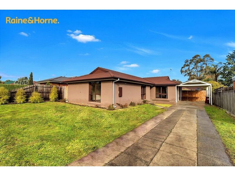 101 MANSFIELD STREET, Berwick VIC 3806