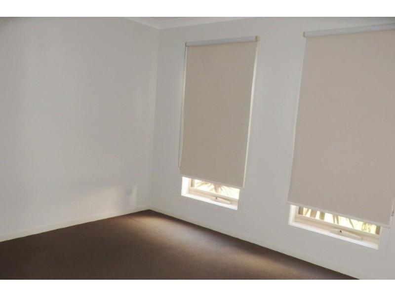 30 THE GLADE, Hampton Park VIC 3976