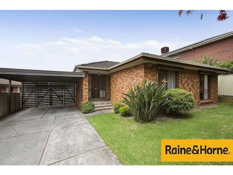 6 ARCADIA AVENUE, Hallam VIC 3803