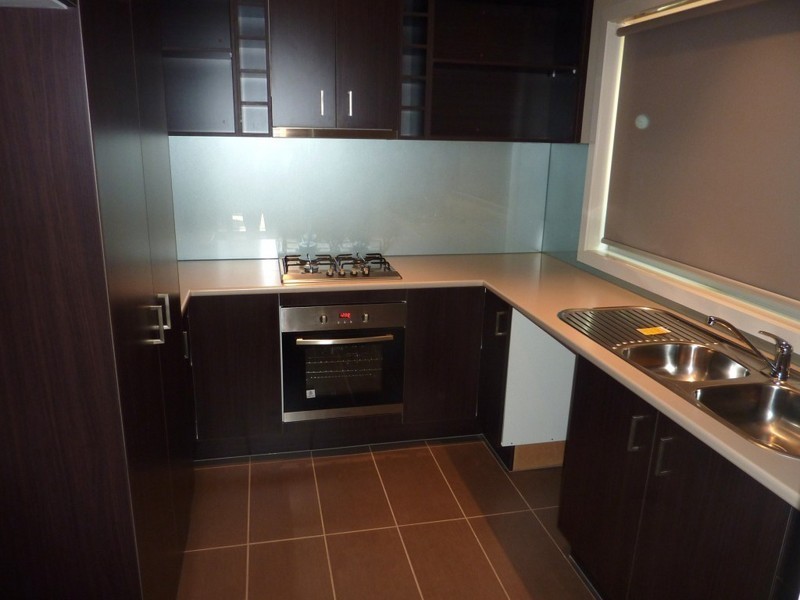 2/36  Smith Road, Springvale VIC 3171