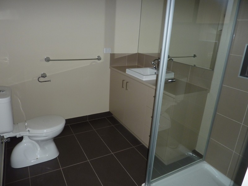 2/36  Smith Road, Springvale VIC 3171