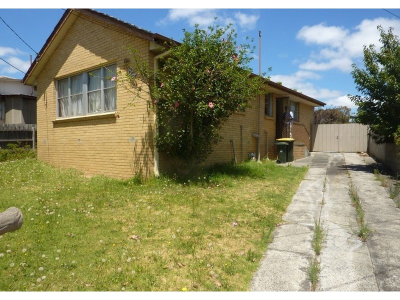 64 Forest Drive, Frankston North VIC 3200