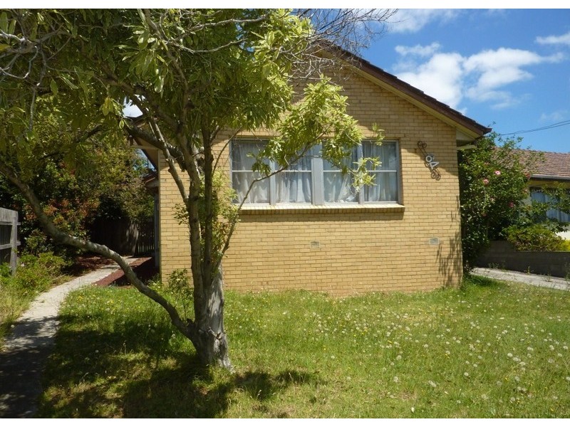 64 Forest Drive, Frankston North VIC 3200