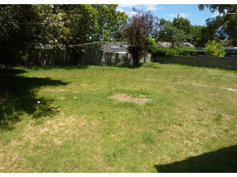 64 Forest Drive, Frankston North VIC 3200