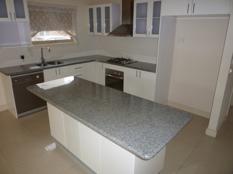 2/89 Frawley Road, Hallam VIC 3803