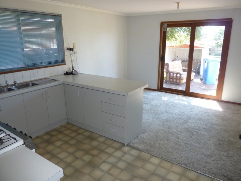 13 Blackwood Drive, Hampton Park VIC 3976