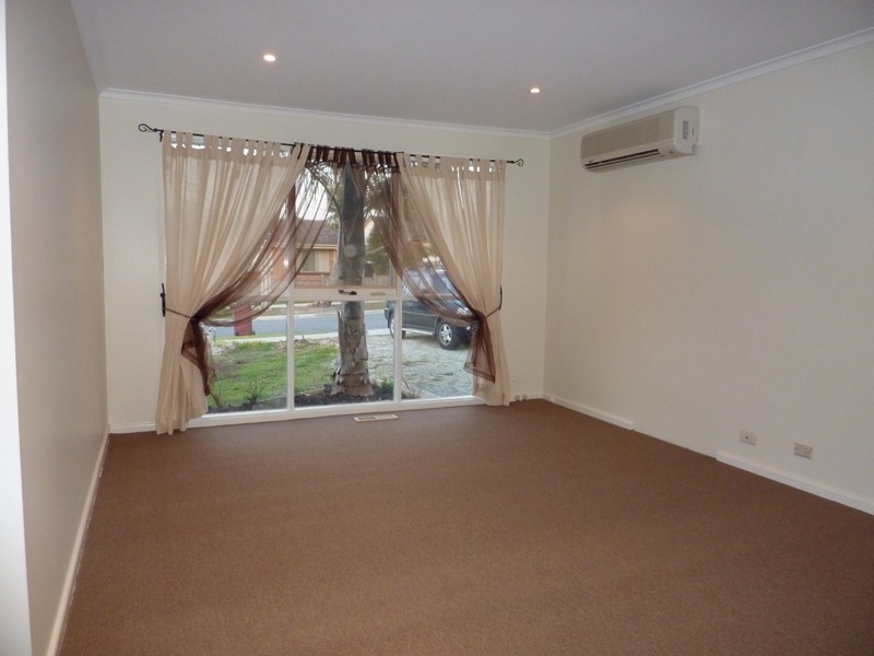 21 Louis Street, Doveton VIC 3177