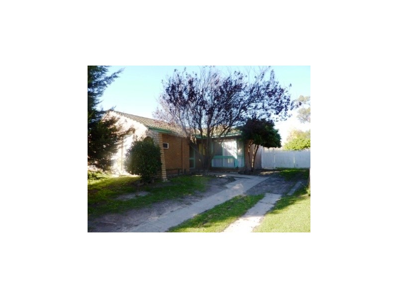 6 Sinclair Court, Hampton Park VIC 3976