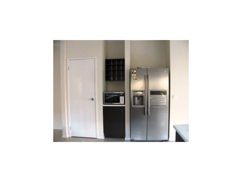 10 BOLAND DRIVE, Lyndhurst VIC 3975