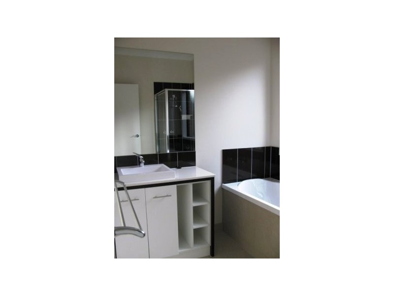 10 BOLAND DRIVE, Lyndhurst VIC 3975