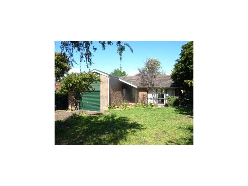 22 Weeden Crescent, Hallam VIC 3803