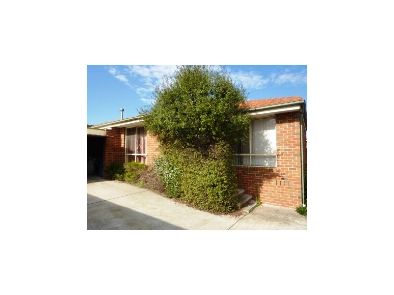 2/34 FRAWLEY ROAD, Eumemmerring VIC 3177
