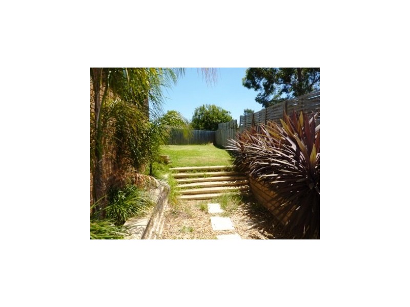 1/12 BRAMLEY, Hallam VIC 3803