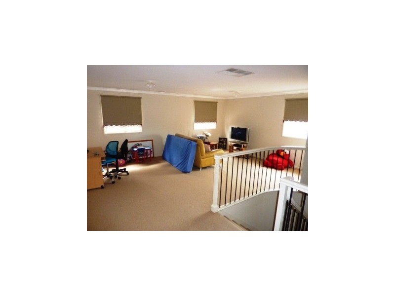 49 Tuileries Rise, Narre Warren South VIC 3805