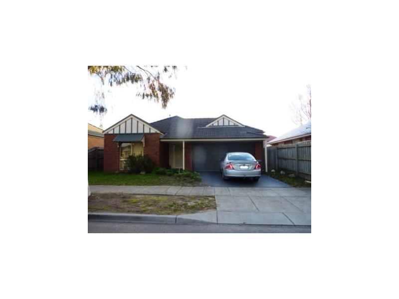 13 Rowcroft Avenue, Lynbrook VIC 3975