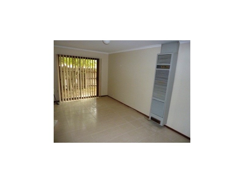 21 Narellan Drive, Hampton Park VIC 3976