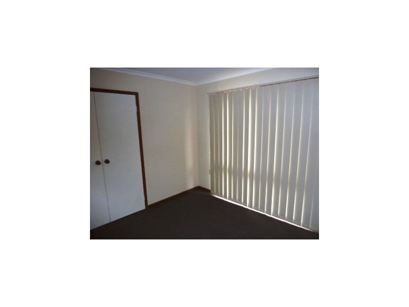 21 Narellan Drive, Hampton Park VIC 3976