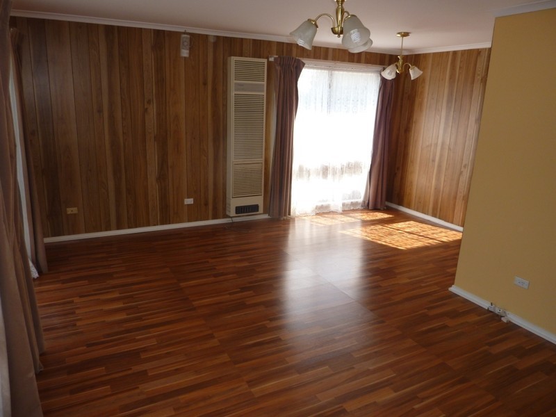 2 DULNAIN CLOSE, Hampton Park VIC 3976