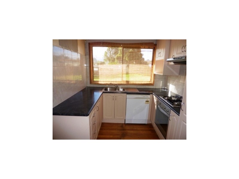 15 ROSE STREET, Doveton VIC 3177