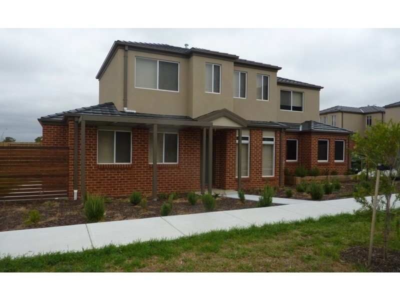 2/4  Young Road, Hallam VIC 3803
