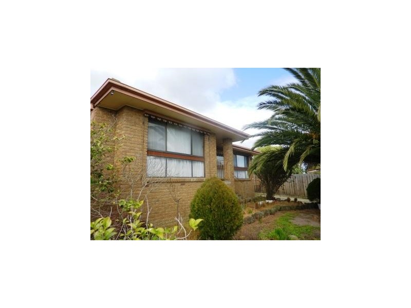 6  DULNAIN CLOSE, Hampton Park VIC 3976